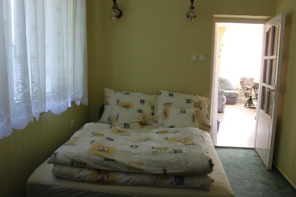 Orwa Apartmanok - Cedrus Koez Zalakaros Rum bild