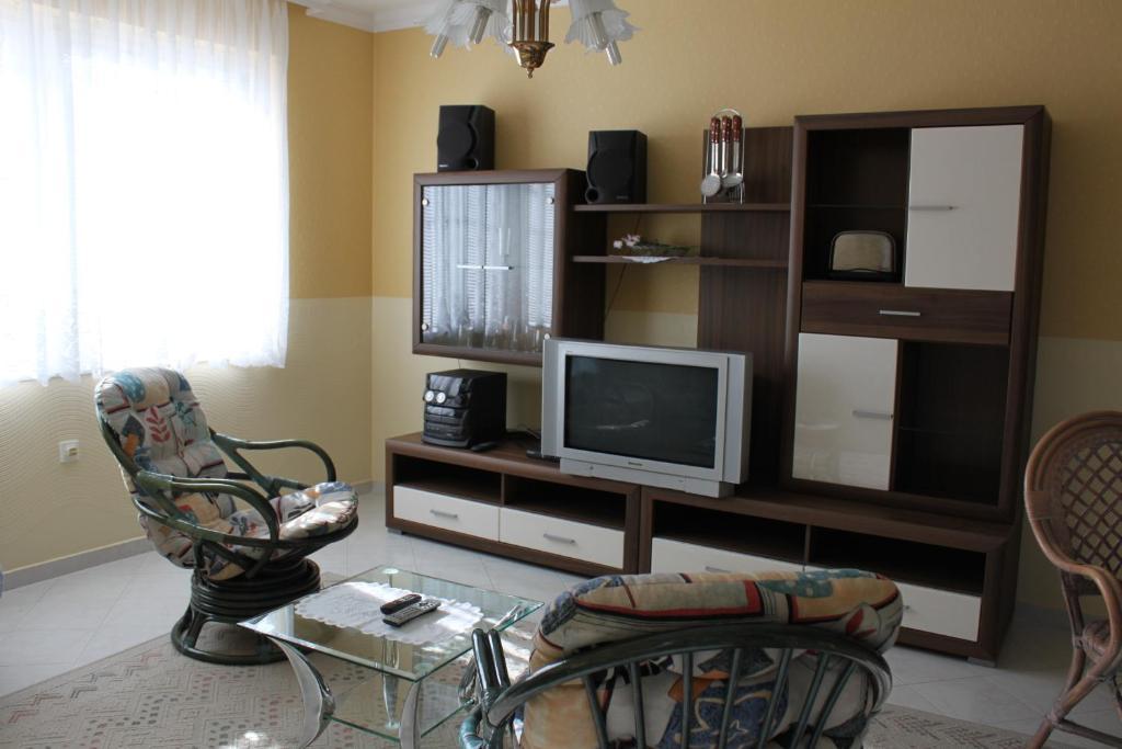 Orwa Apartmanok - Cedrus Koez Zalakaros Rum bild