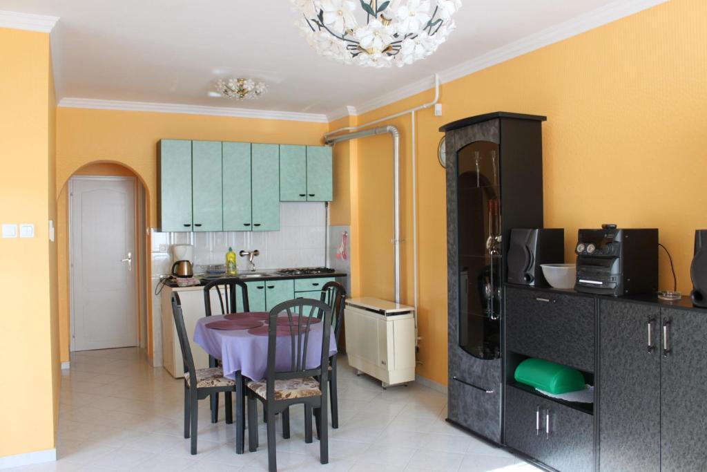 Orwa Apartmanok - Cedrus Koez Zalakaros Rum bild