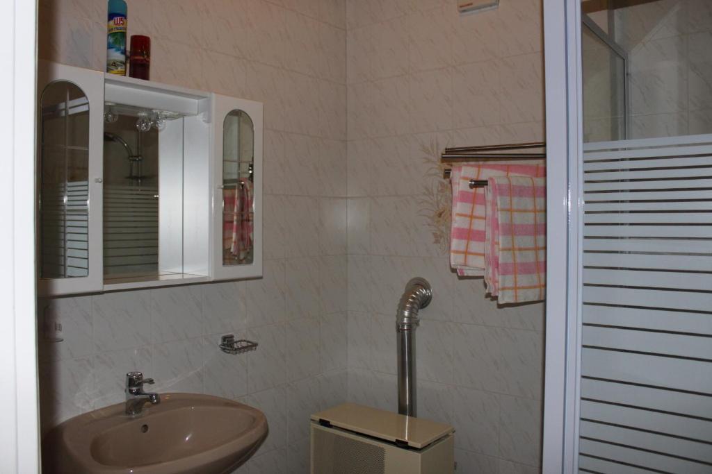 Orwa Apartmanok - Cedrus Koez Zalakaros Rum bild