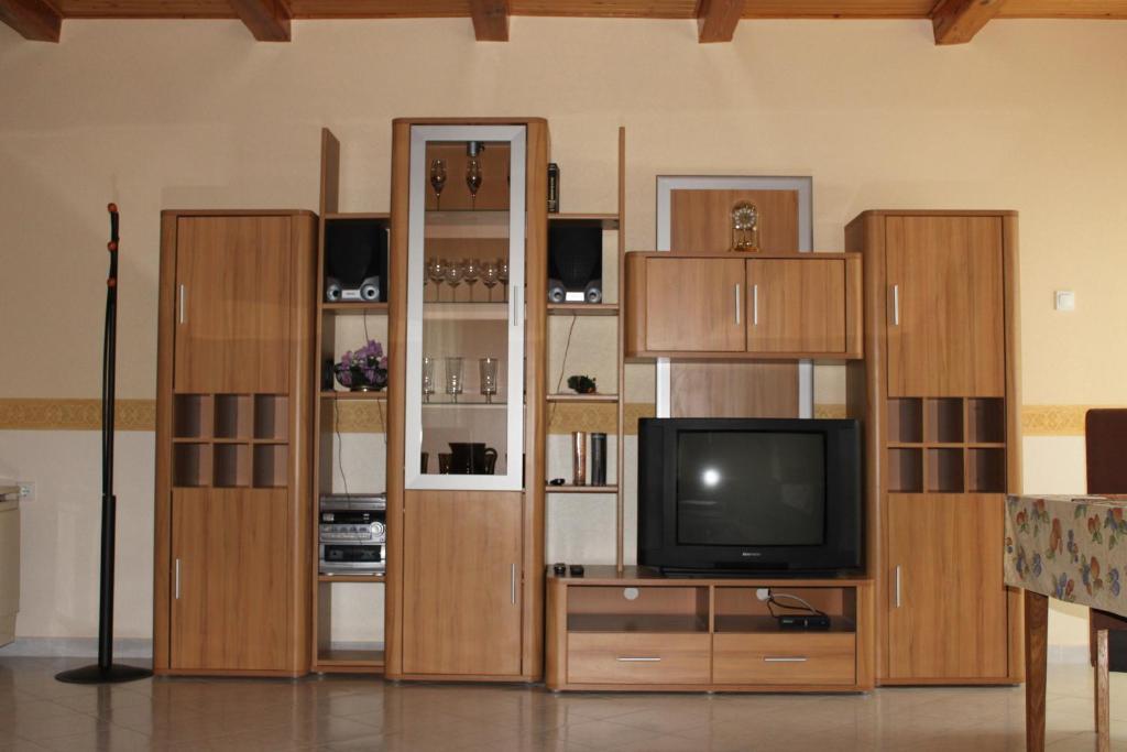 Orwa Apartmanok - Cedrus Koez Zalakaros Rum bild